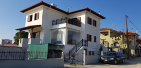 Nikiti View Apartment